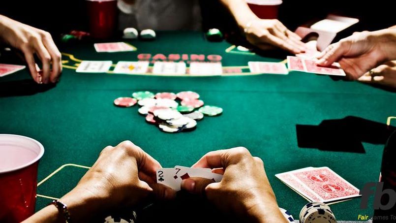 Thuật ngữ trong poker về các lá bài là điều mà người chơi buộc phải nắm chắc
