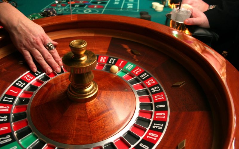 Áp dụng mẹo chơi roulette sẽ giúp các bạn gia tăng cơ hội ăn tiền nhà cái.